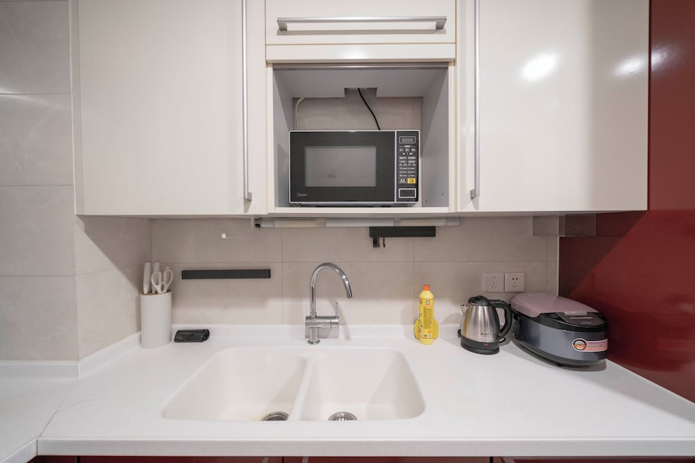 Tyms 2BR APT Hongqiao Yucui Garden