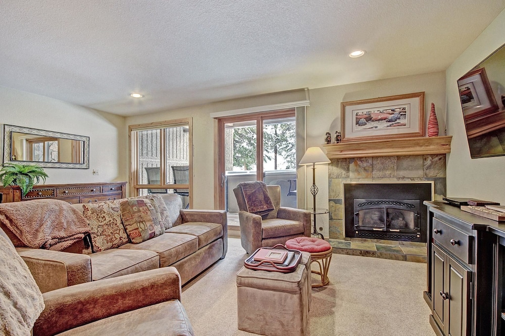 CM244S Copper Mtn Inn by RedAwning
