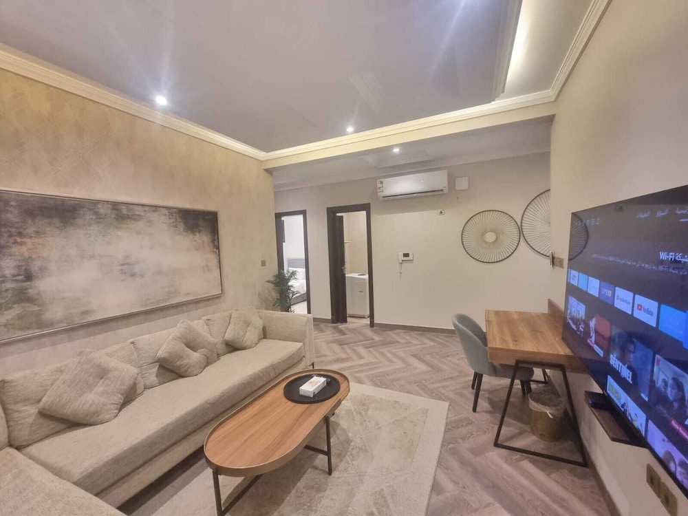 Hometel Khozama Jed