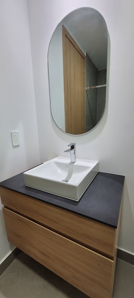 Epiq Residences