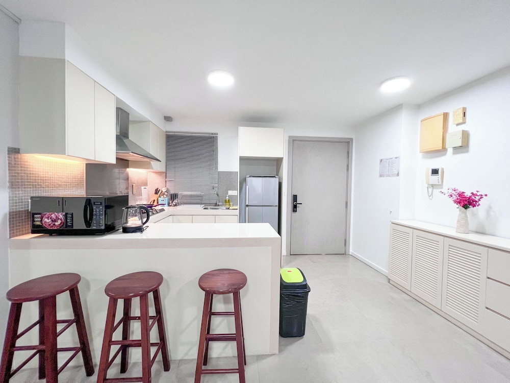 Bintang Fairlane by Manhattan Group