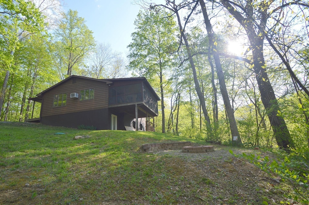 Chesnutt Cabin on the Cacapon River view 5