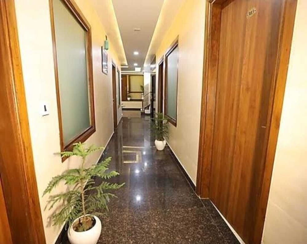LAVIT HOTEL