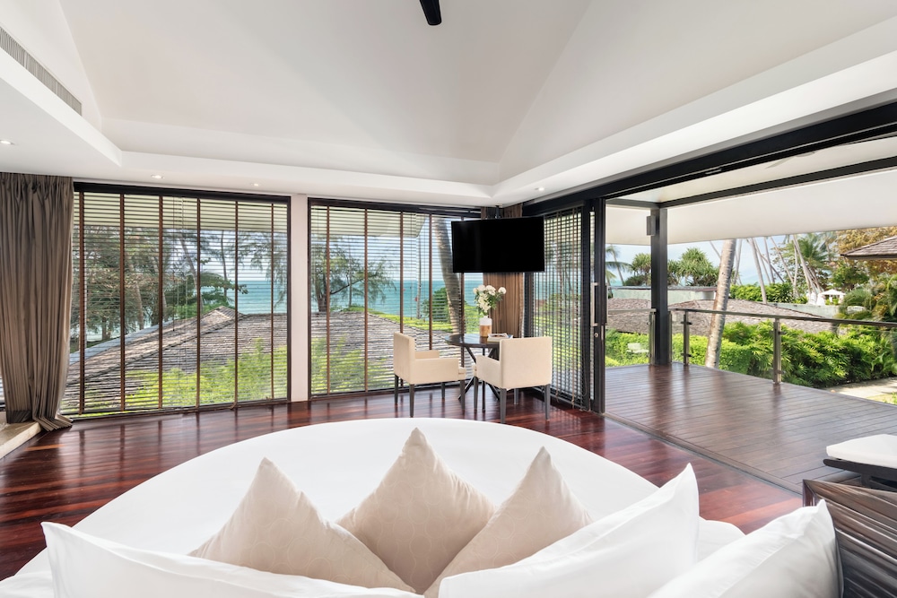 Nikki Beach Resort & Spa 5