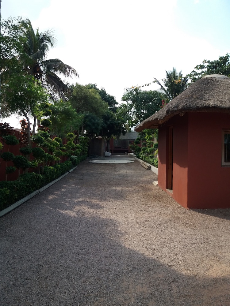 Liv Inn Guest House