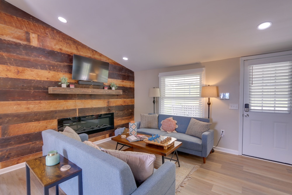 Harpers Ferry Home w/ Private Pool Hot Tub! - Property Image 21