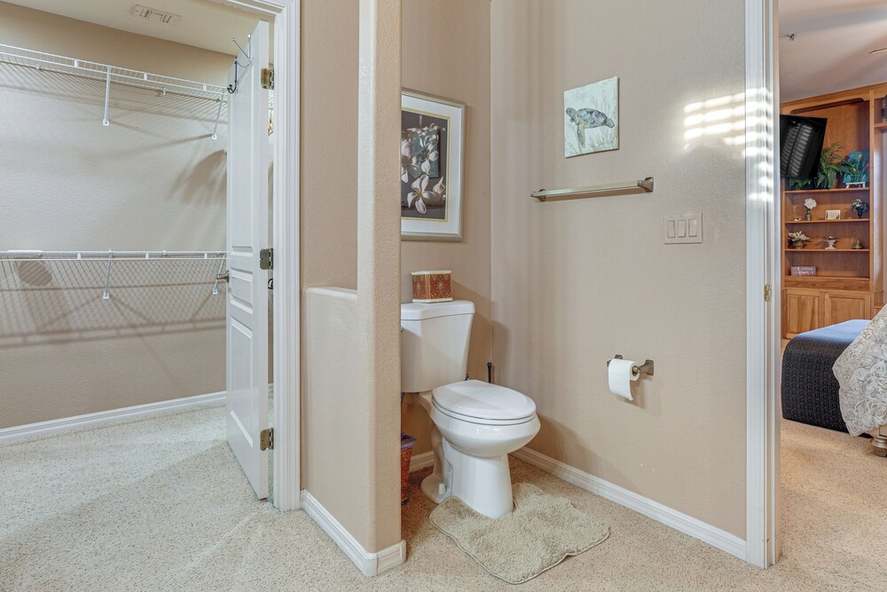 Stay, Work & Golf! Prescott Condo w/ WFH Setup