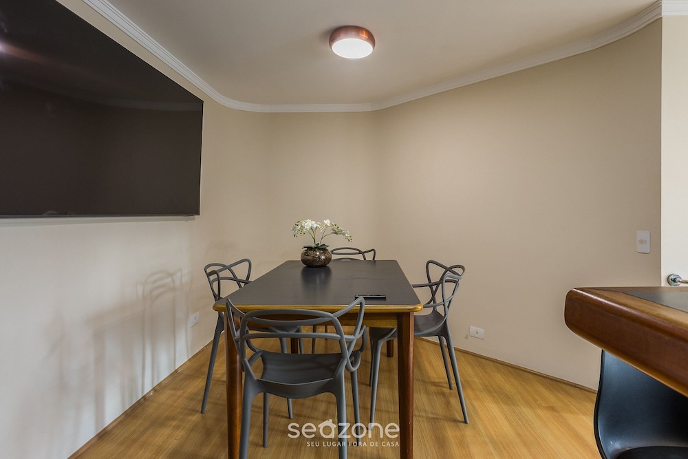 Apt With Balcony, Near Shopping Morumbi PPE0302