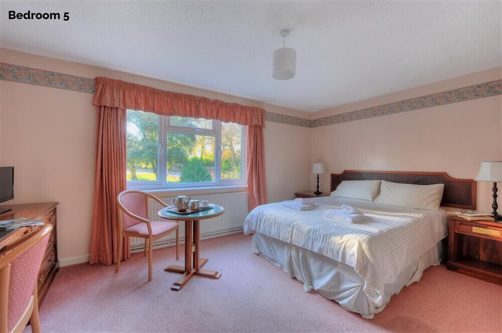 The Orchard Country House