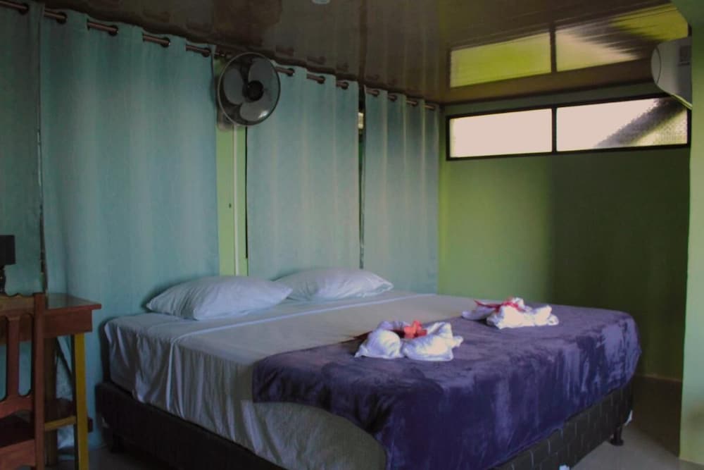Motmot, Double Large Room With air Conditioning and sea View view 4