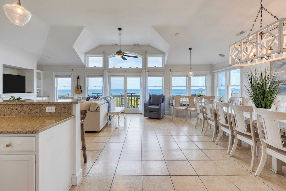 Sleeps 28 Beachfront w/ Pool, Hot Tub, Game Room Atlantic Watch by Avantstay