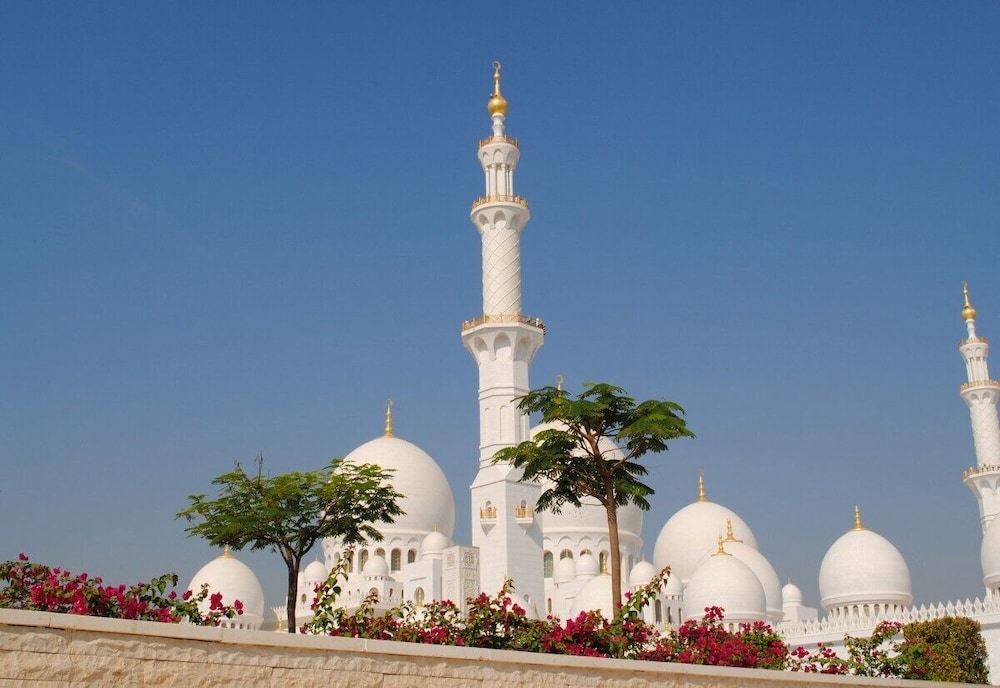 Abu Dhabi Vacations - Grand Continental Hotel - Property Image 17