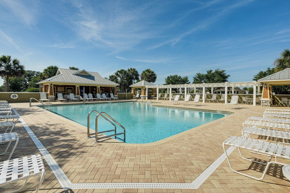 Village of Collier Retreat w/ Golf Cart & Lanai!