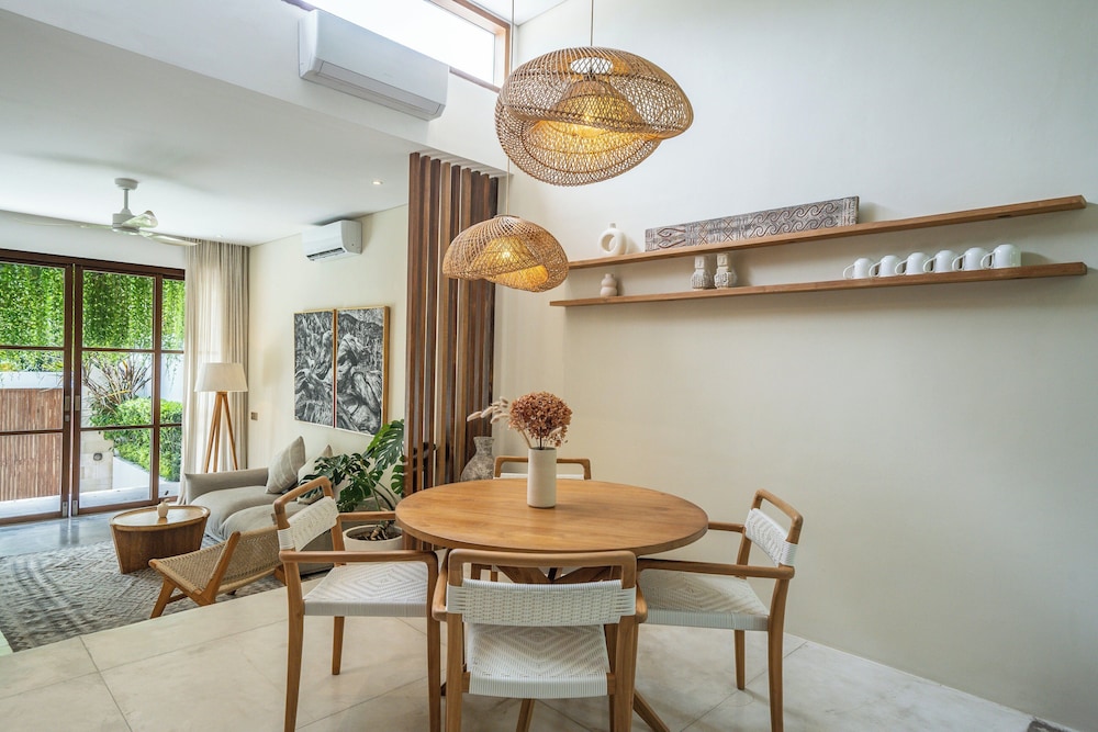Villa Kayu Pererenan