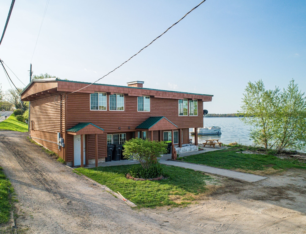 Fife Lake Retreat - Property Image 10