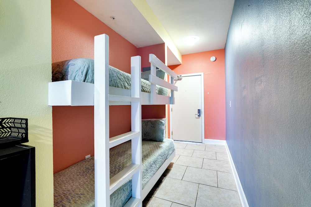 PCB Condo w/ Resort Amenities & Ocean Views view 3