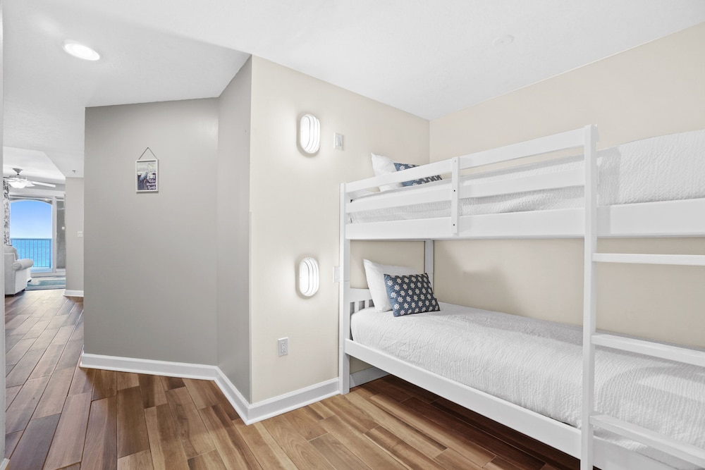 Grand Panama Beach Resort by Panhandle Getaways