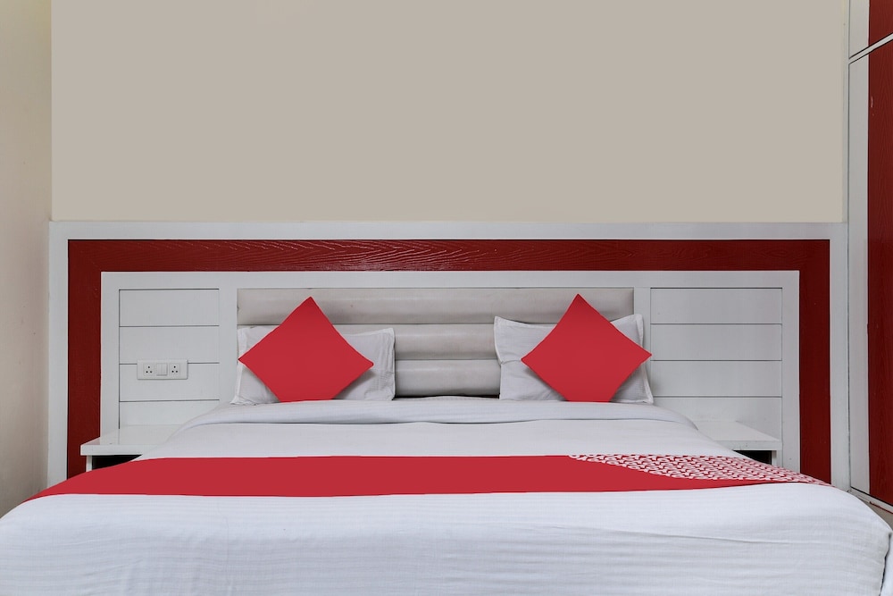 OYO 8500 Hotel Sun Palace Residency