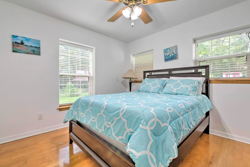 Brooksville Home w/ Lanai ~ 15 Min to Downtown! view 5