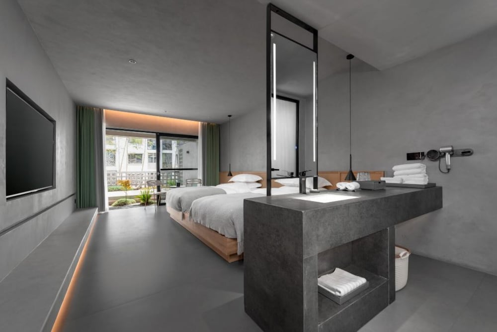 HUANG GUO SHU DUO BEI YUN SHE HOTEL