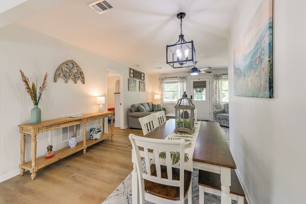 Walk to Dtwn Pine Mountain! 'evergreen Cottage'