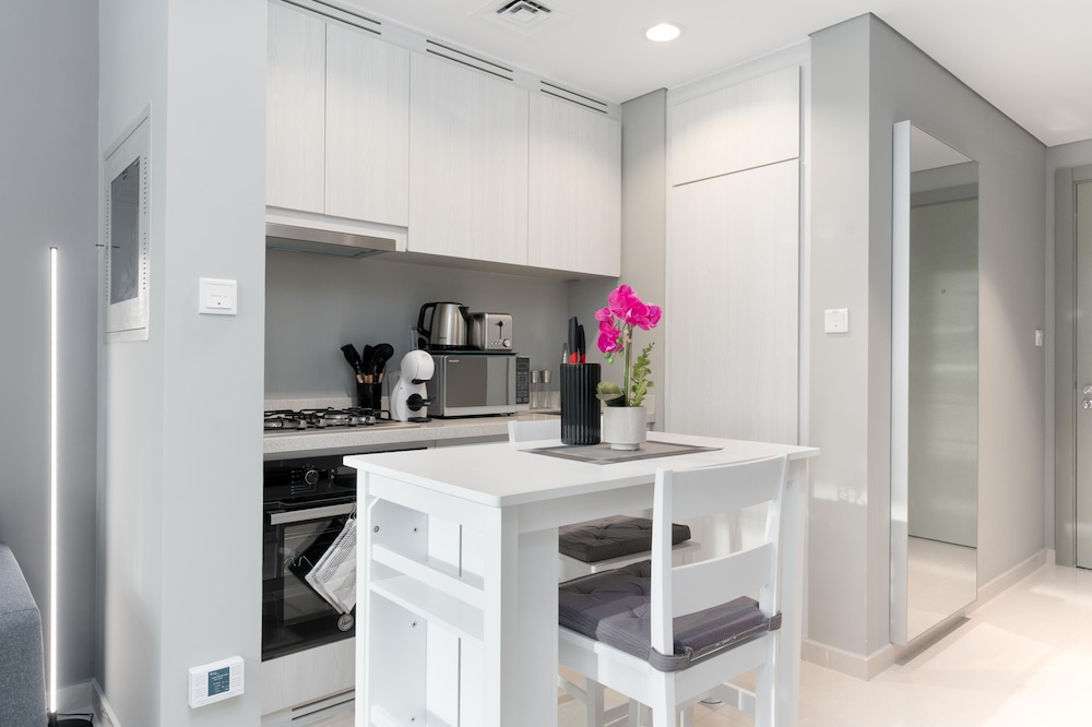 Whitesage - Downtown's Gem, A Fancy Retreat Near Burj Khalifa