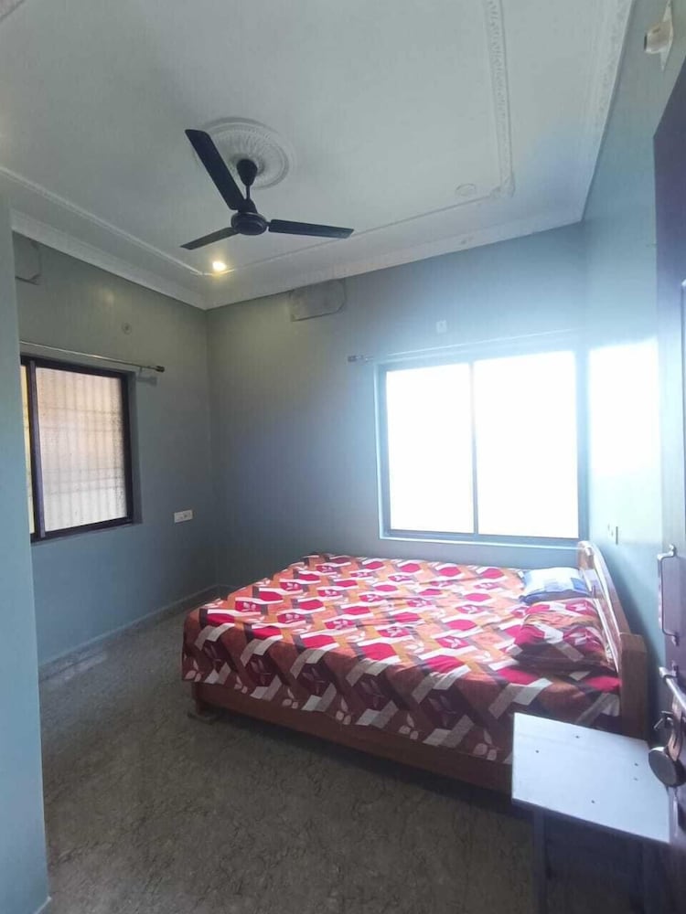 Om Guest House