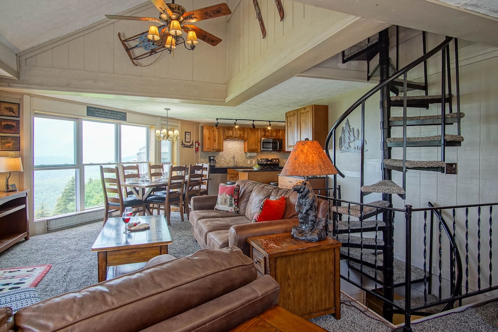 Fall Retreat Hutch 6 Slope Side 5BR on Cupp Run