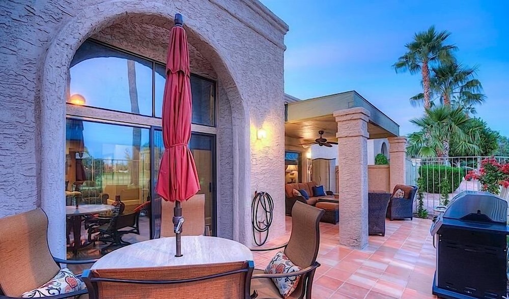 Continental Gardens By Signature Vacation Rentals
