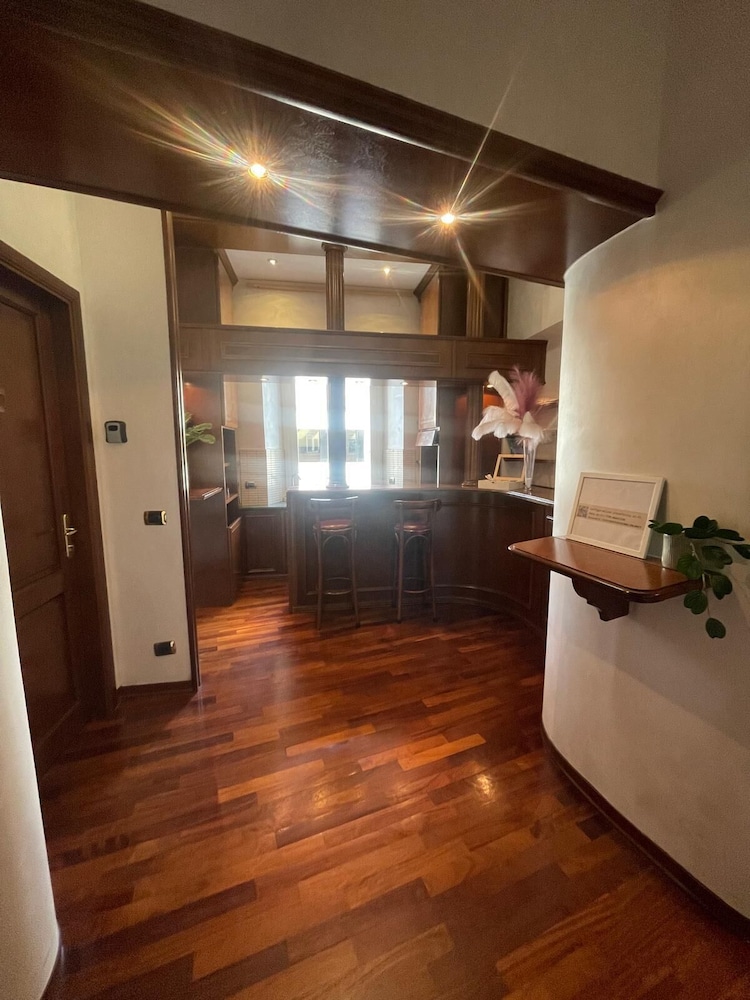 Dama Opera Elegantia Rooms