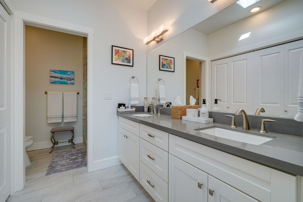 Half Moon Bay Vacations - Half Moon Bay Vacation Rental: 1 Mile to Beach! - Property Image 1