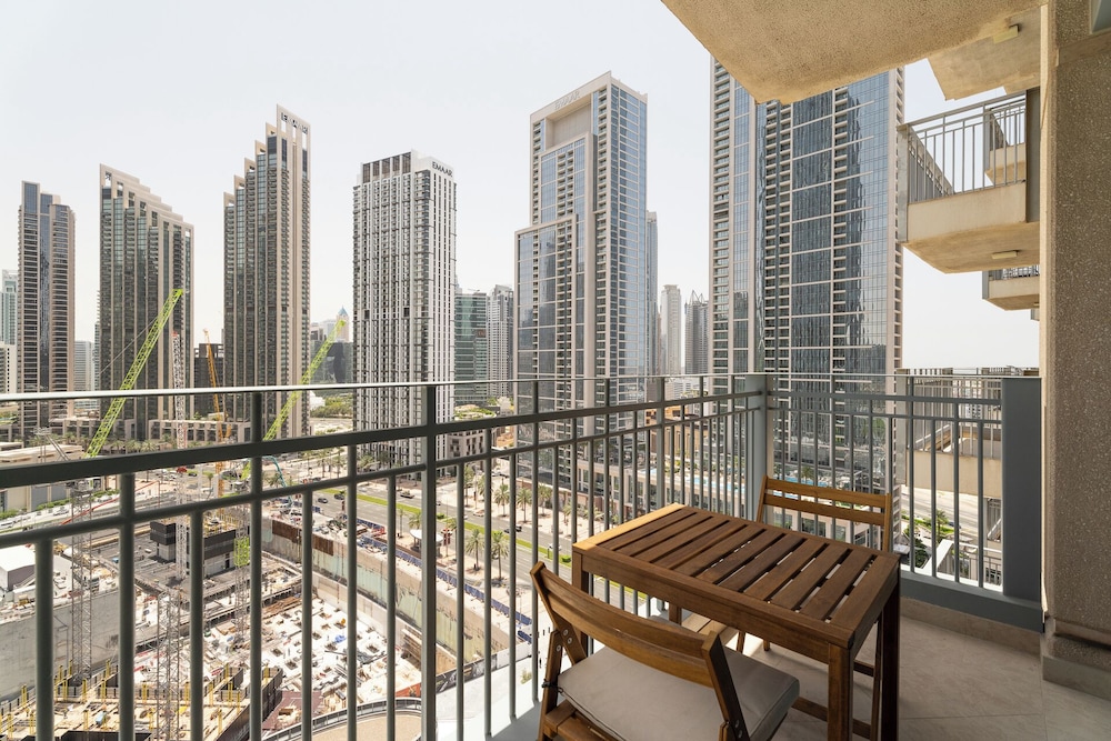 Nasma Luxury Stays - Standpoint Tower A