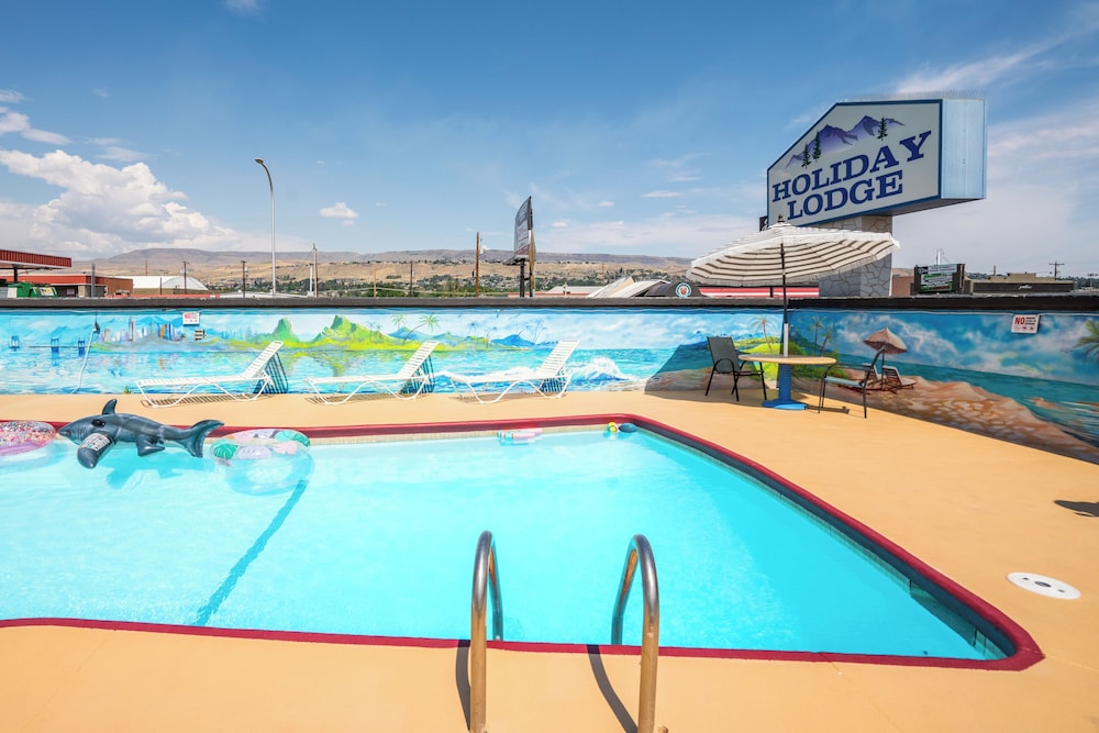 Holiday Lodge