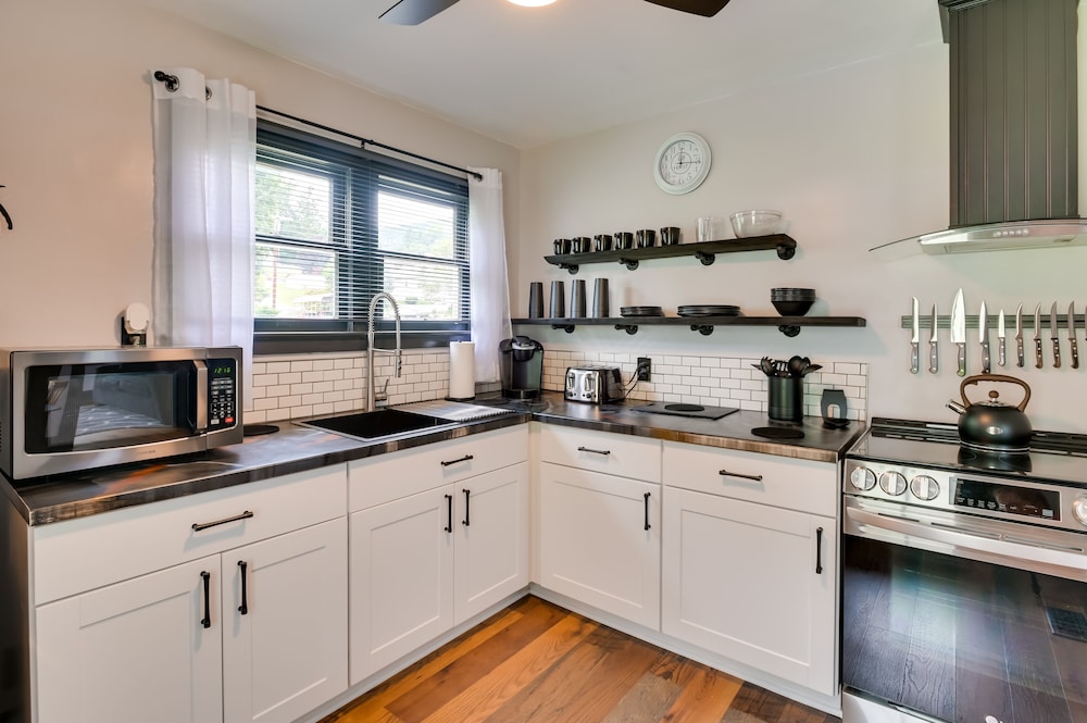 Mullens Home - Close to Hatfield-mccoy Trailhead! view 5