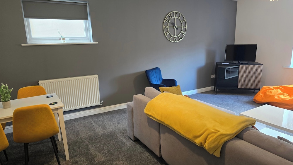 3 bed Apartment in Huddersfield