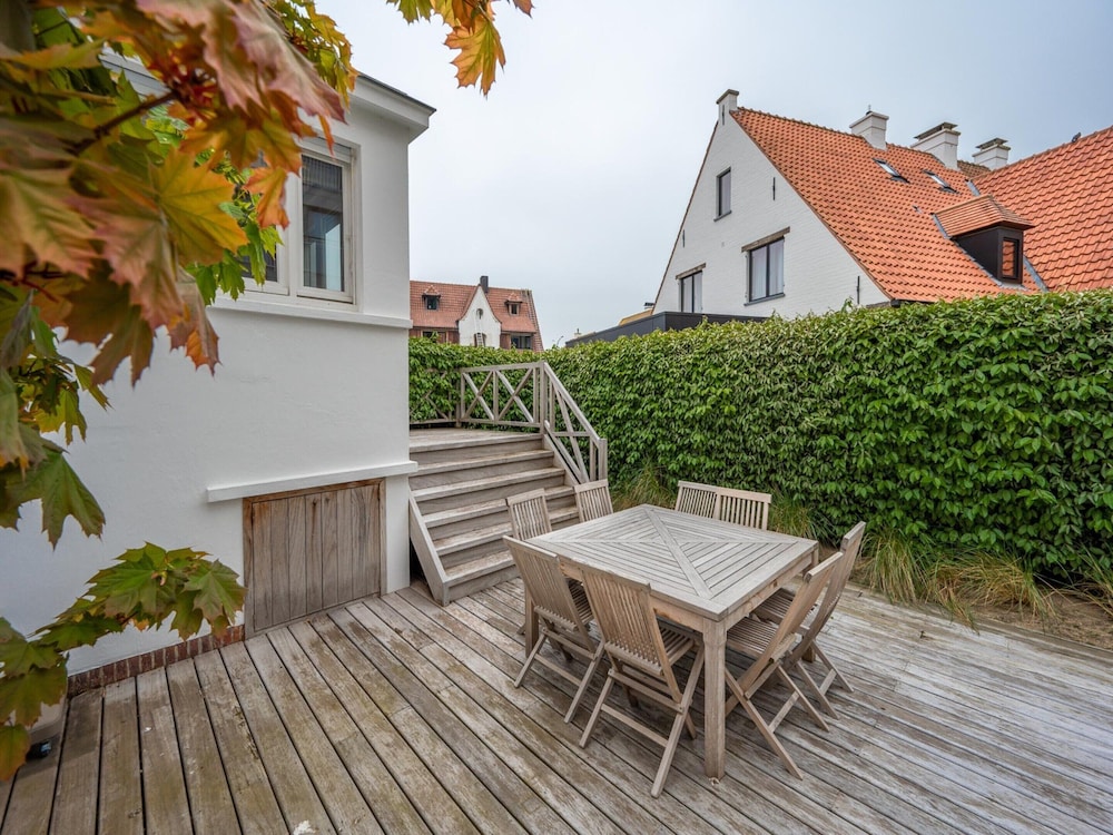 Villa in Knokke Near Alberstrand Beach