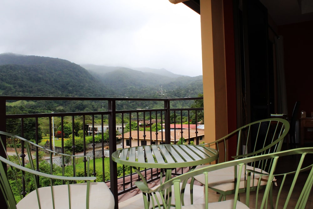 Casa de Montaña Bed & Breakfast
