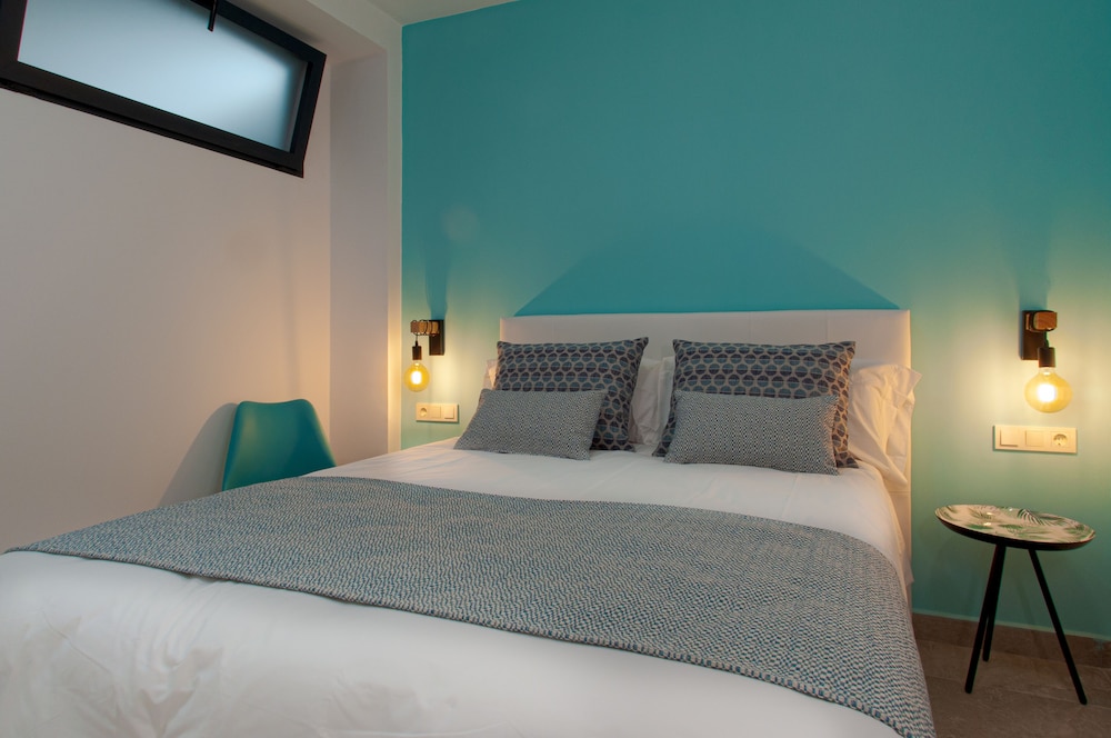 ABAL Apartments - Barrio