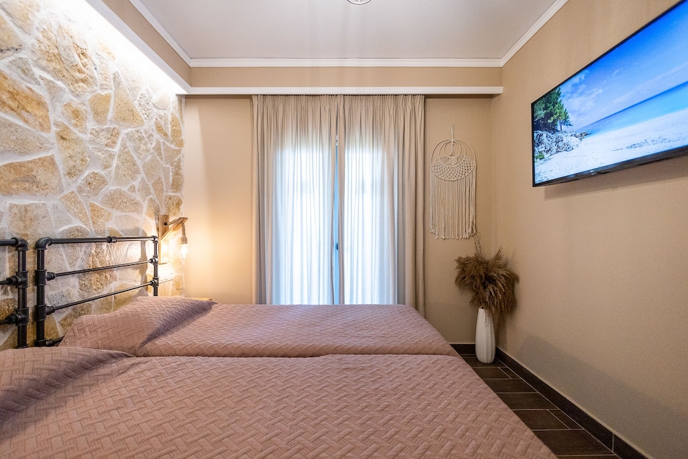 Mathraki Resort