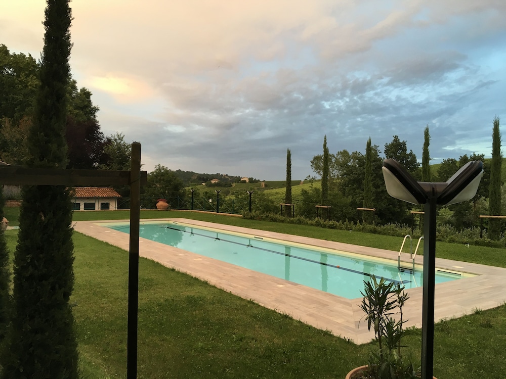 Photo 28
