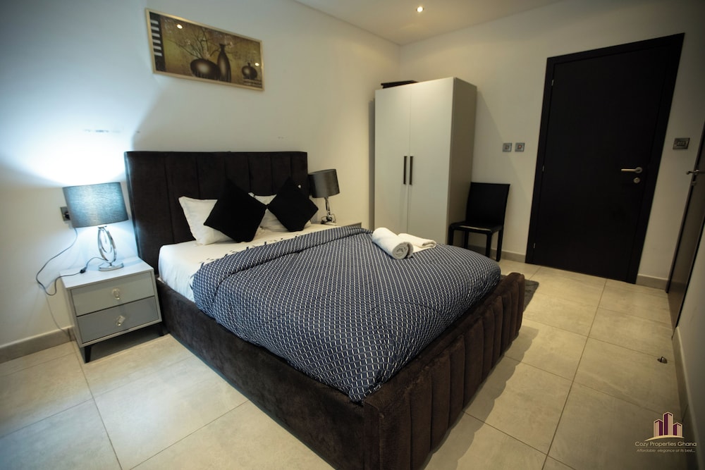 Signature Luxury Suites by Cozy