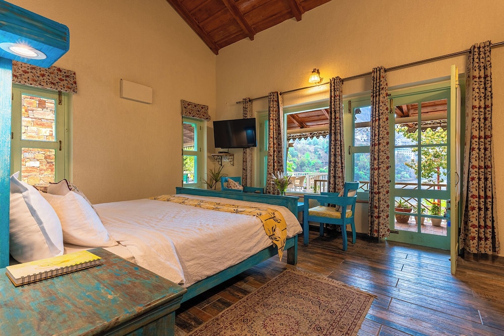 Echor Malusara Lakeview Retreat Bhimtal