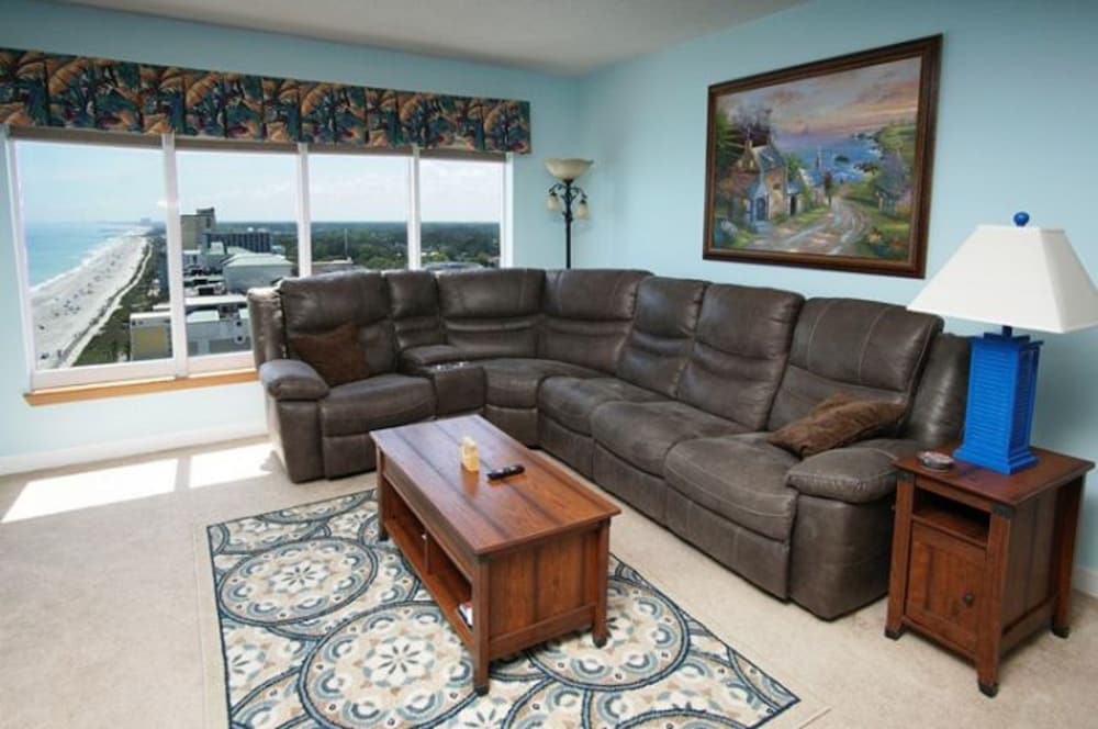 The Palace Resort by Elliott Beach Rentals
