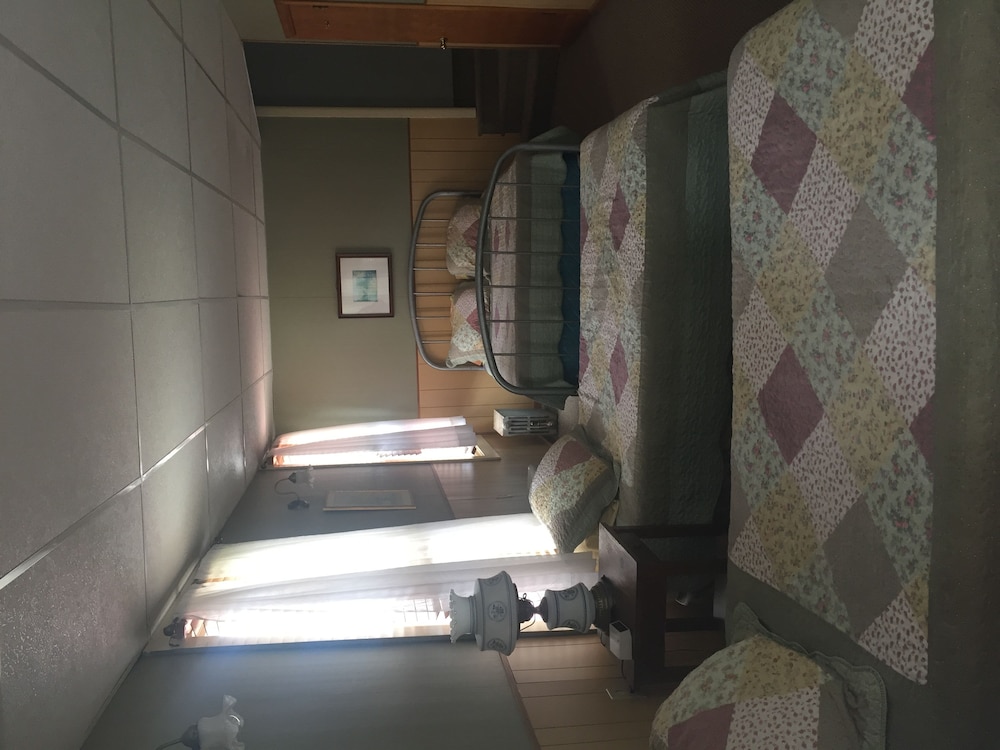 The Wheelhouse Inn
