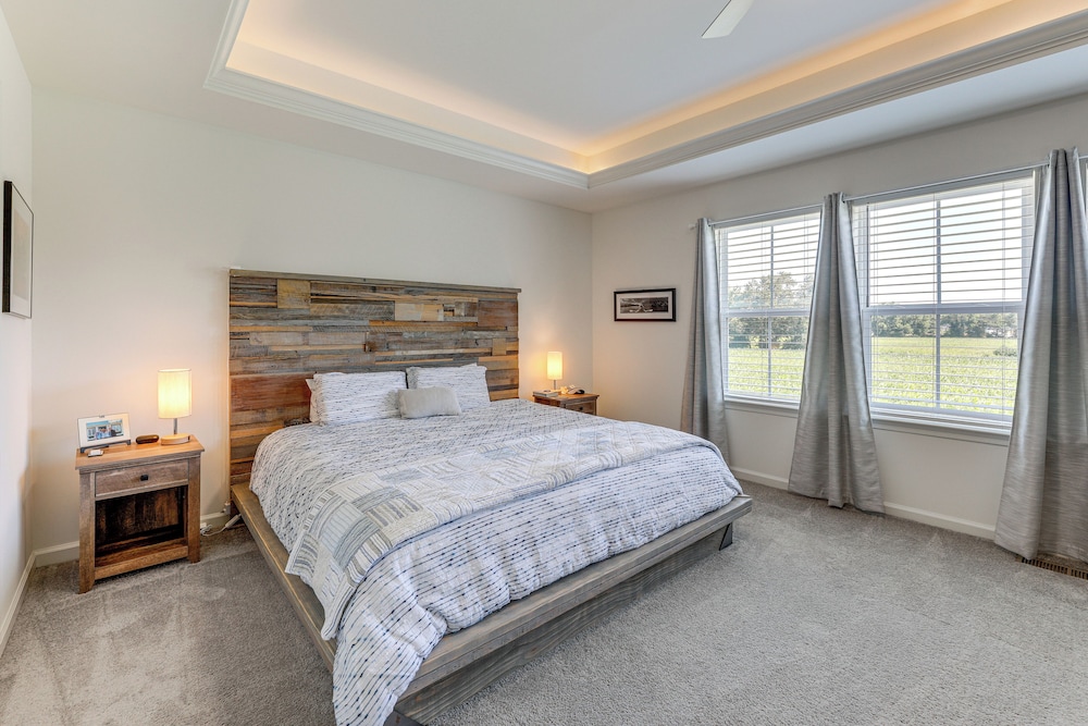< 4 Mi to Bethany Beach Boardwalk: Family Townhome