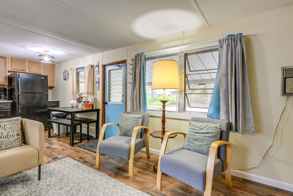 Walk to Lake Huron: Pet-friendly Caseville Cottage - Property Image 1