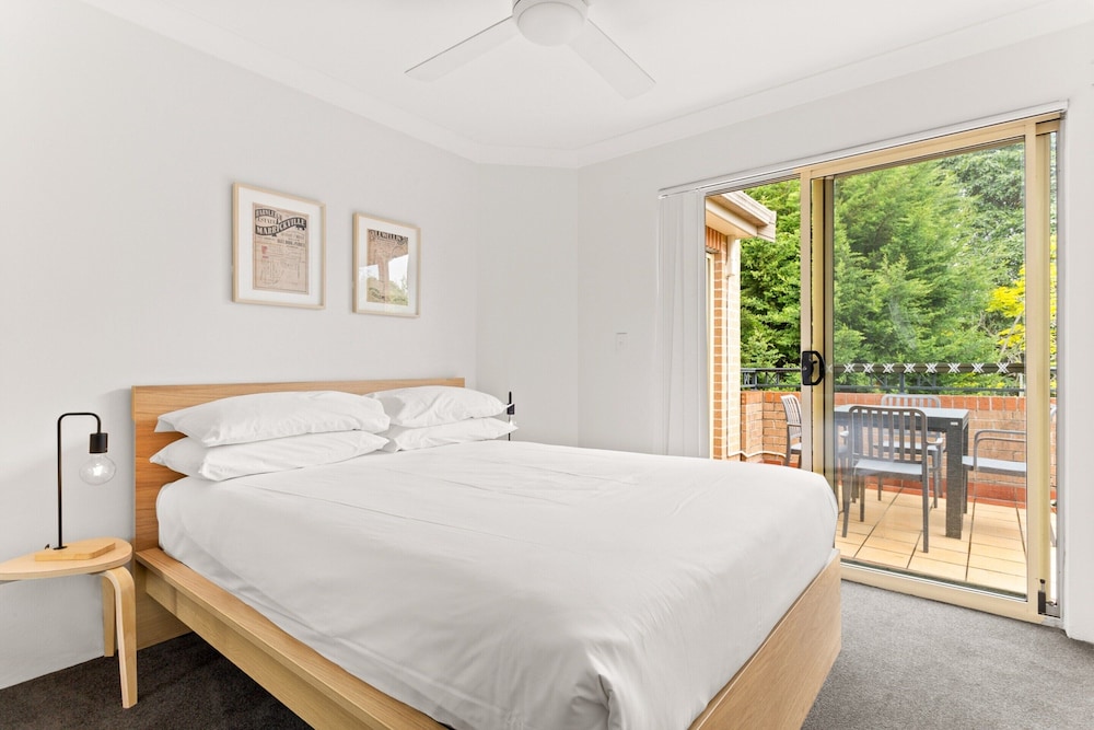 Pristine 2-bed Near Marrickville Village