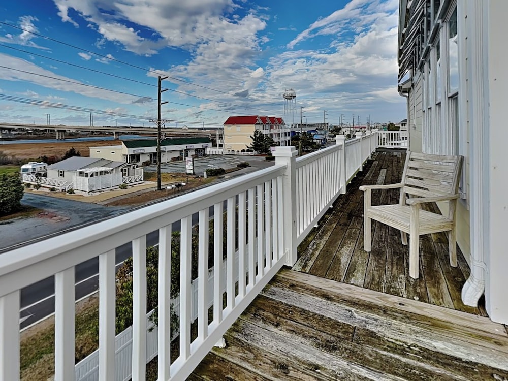 Windansea by Topsail Realty