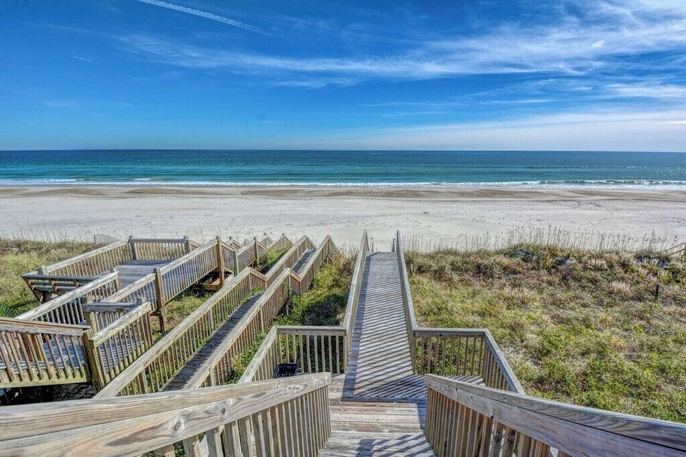 Twin Palms by Topsail Realty