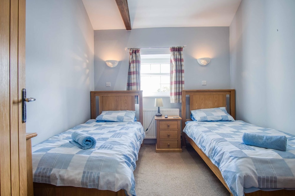 The Granary - 2 Bedroom Cottage - Penally